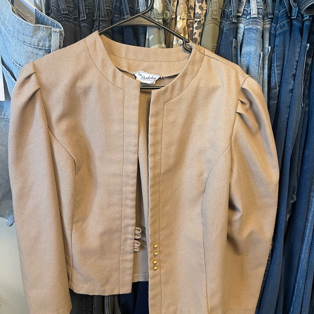 RARE 🚨 Vintage Berkeley Women's Jacket